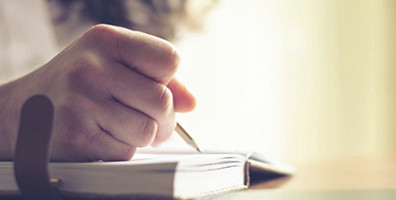Compelling storytelling through creative non-fiction with Mary Lynn